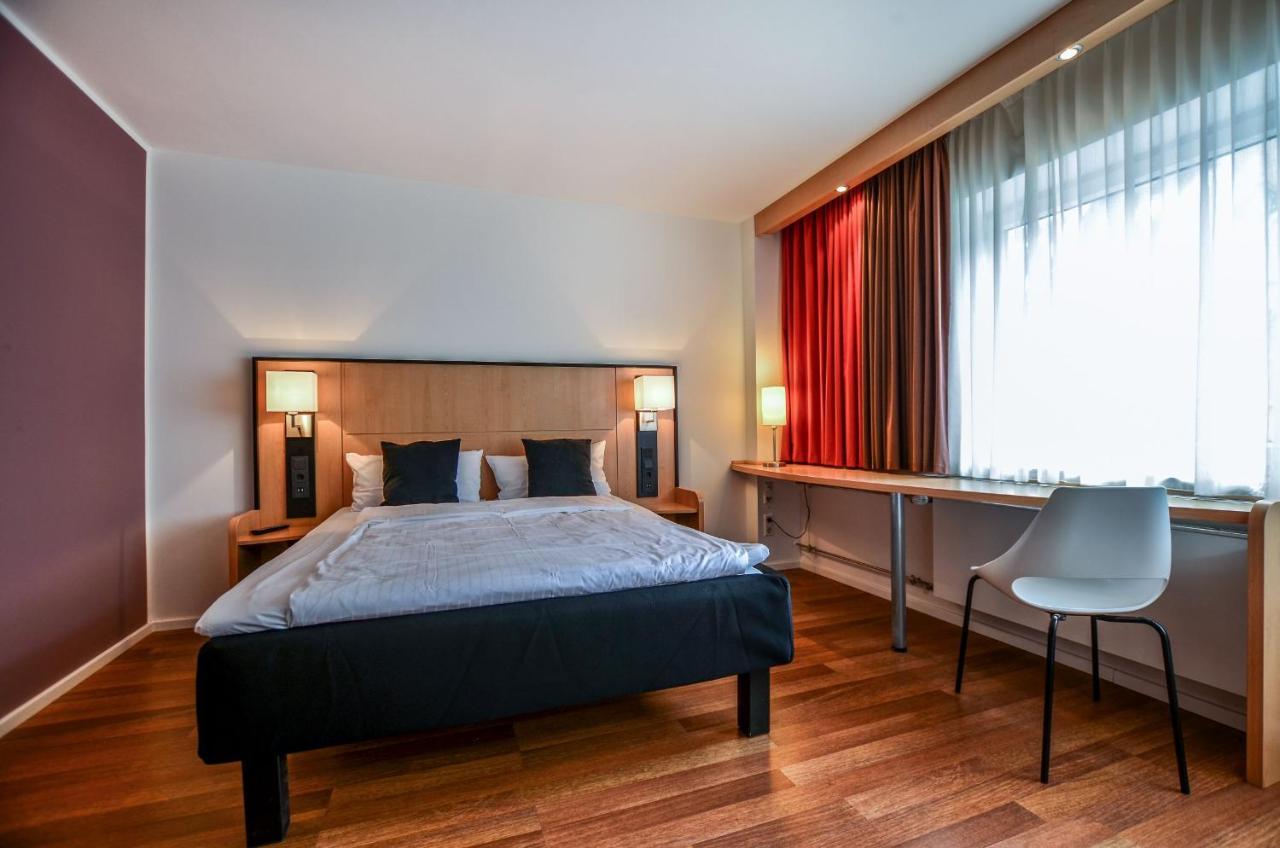 Stay Lev Hotel Leverkusen Exteriör bild
