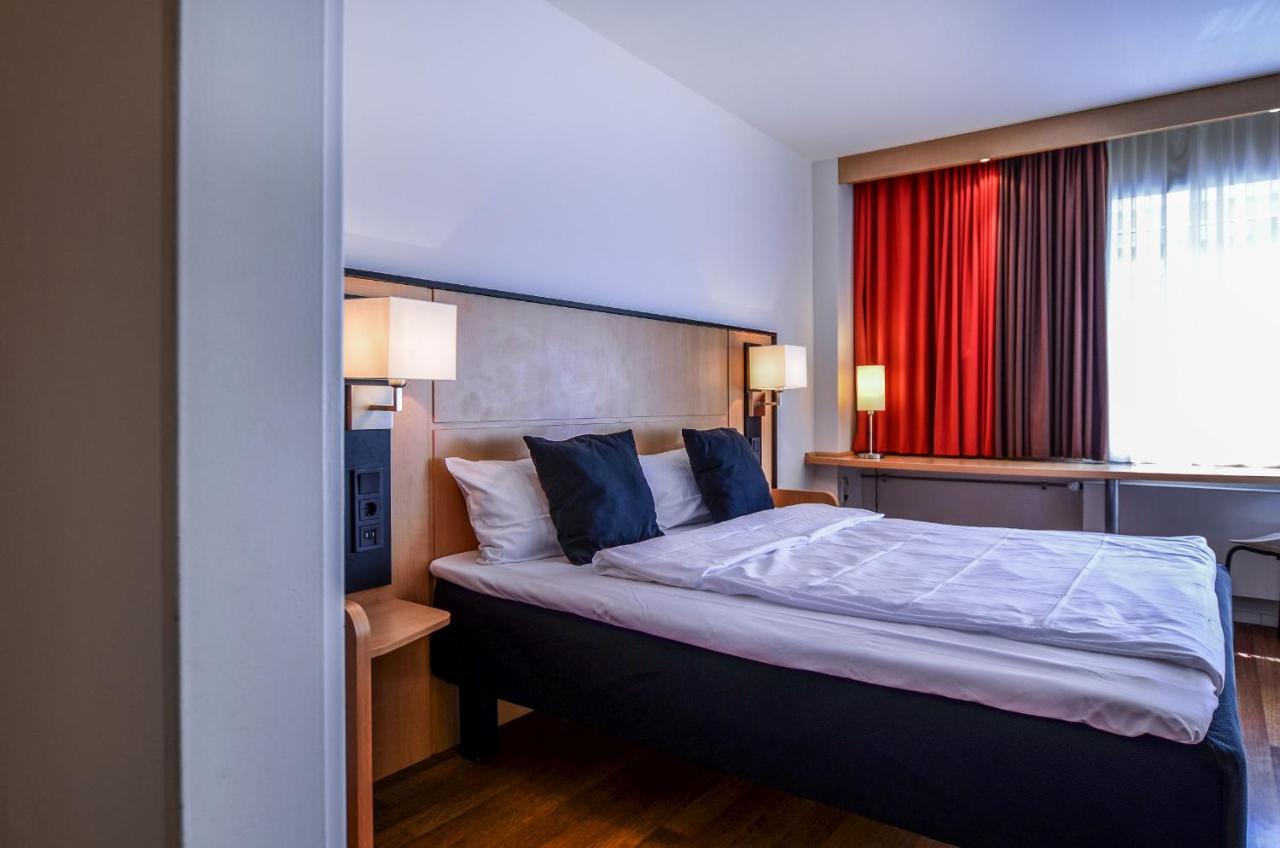 Stay Lev Hotel Leverkusen Exteriör bild