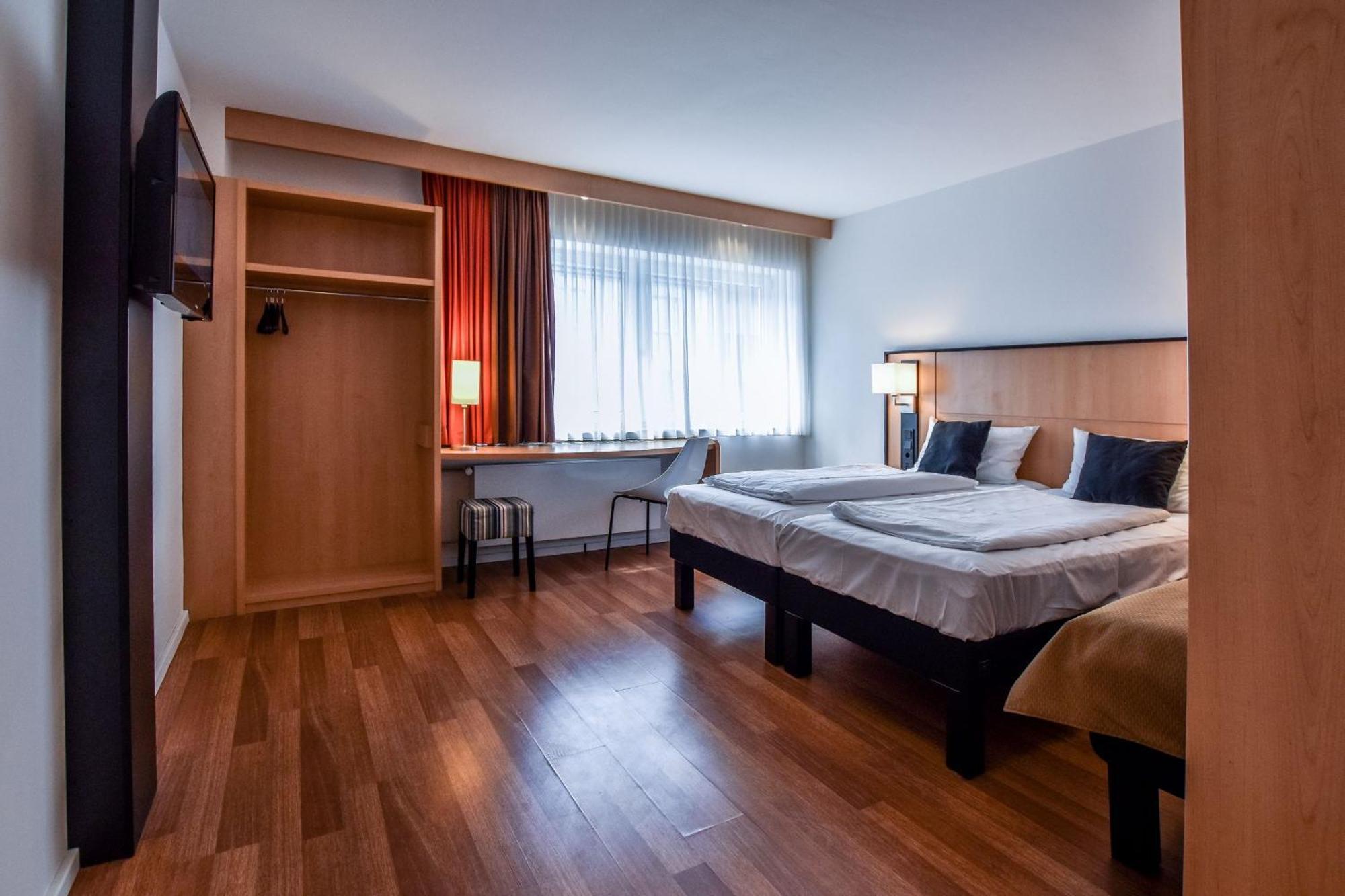 Stay Lev Hotel Leverkusen Exteriör bild